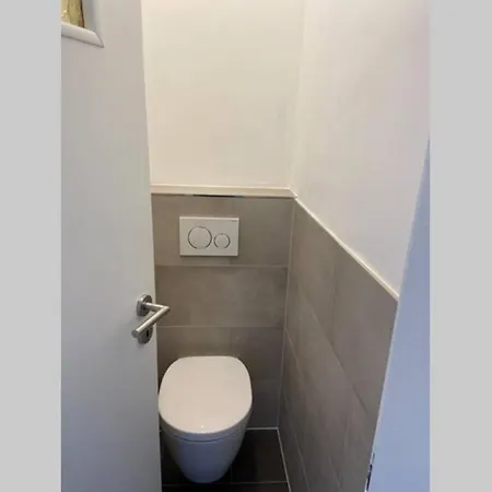 Wunderschoene Sanierte Wohnung Vor Den Toren Koelns Extérieur photo