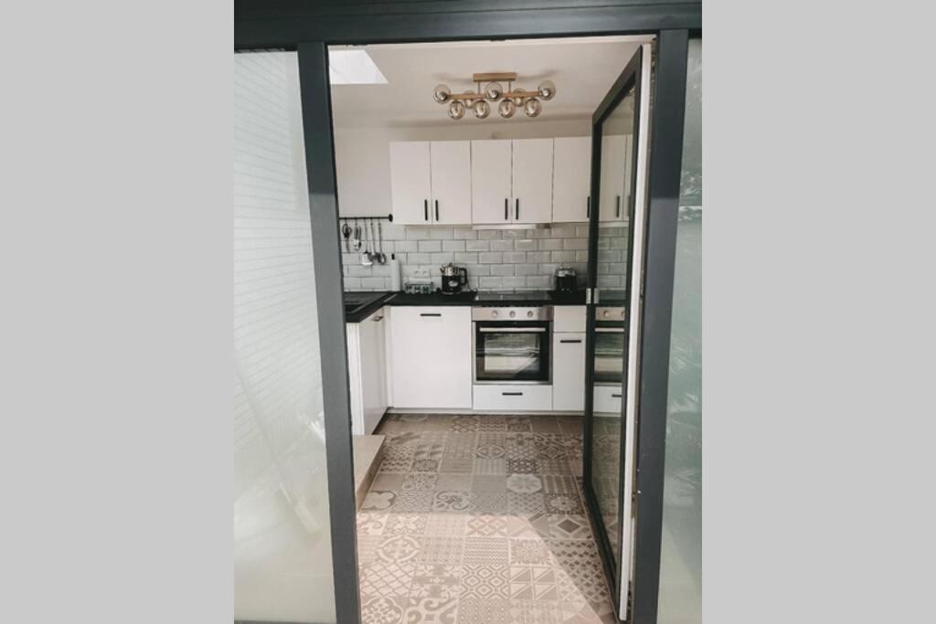 Apartament Wunderschoene Sanierte Vor Den Toren Koelns *