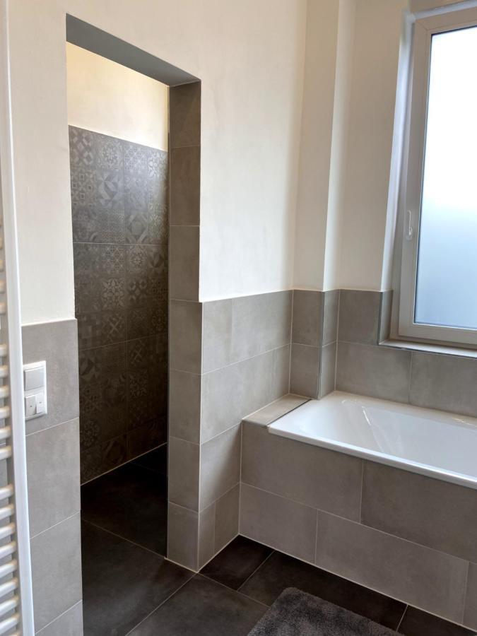 Wunderschoene Sanierte Vor Den Toren Koelns Apartament Kolonia